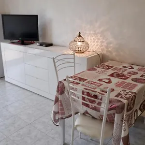  Apartment App. Marcopolo - 100mt Dal Mare